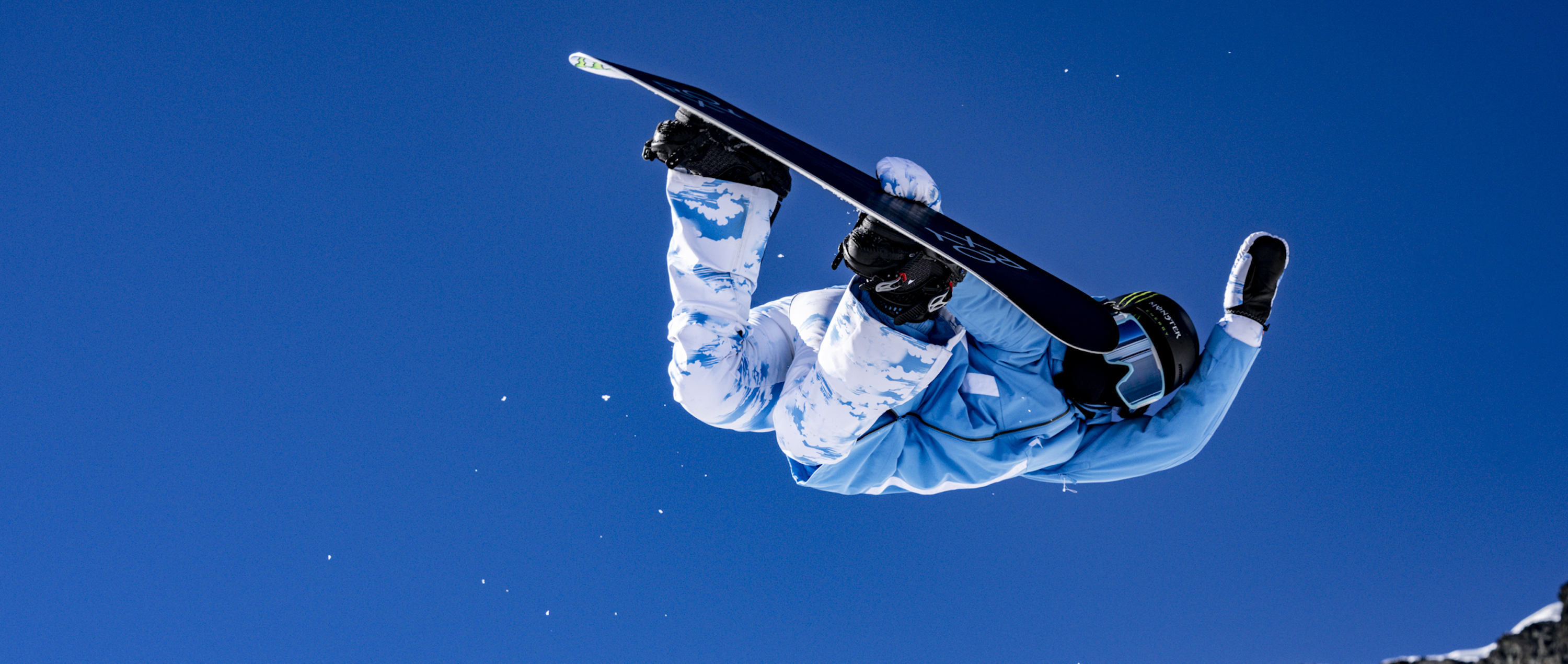 Chloe Kim snowboarding