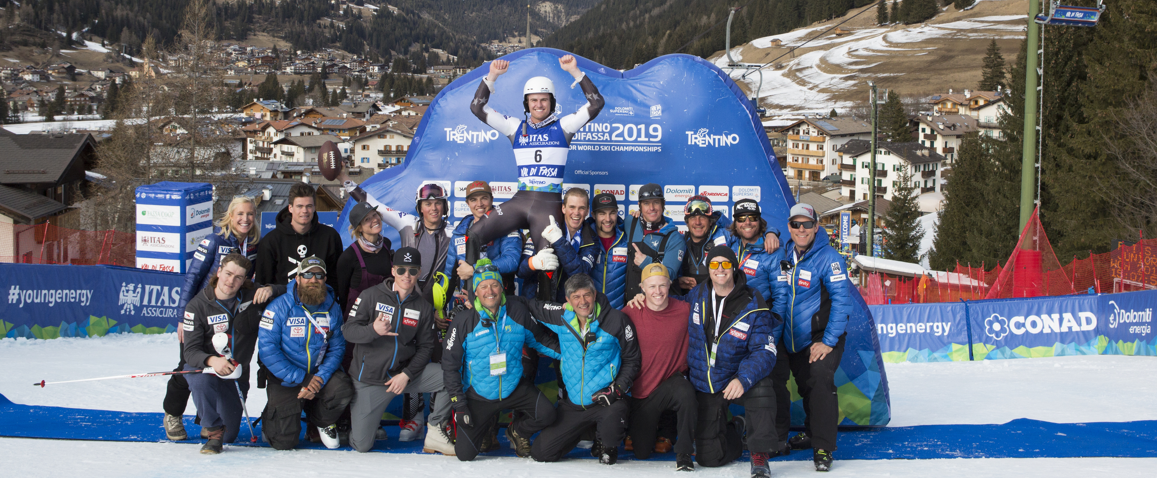 Ben Ritchie Wins Golden Ski Award