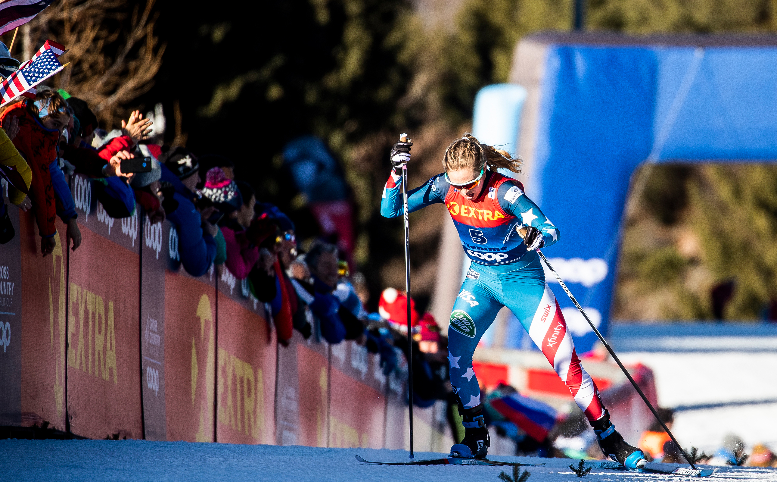 Jessie Diggins led the Davis U.S. Cross Country Ski Team in sixth place in final stage of the 14th Tour de Ski. (www.nordicfocus.com. © Modica/NordicFocus)