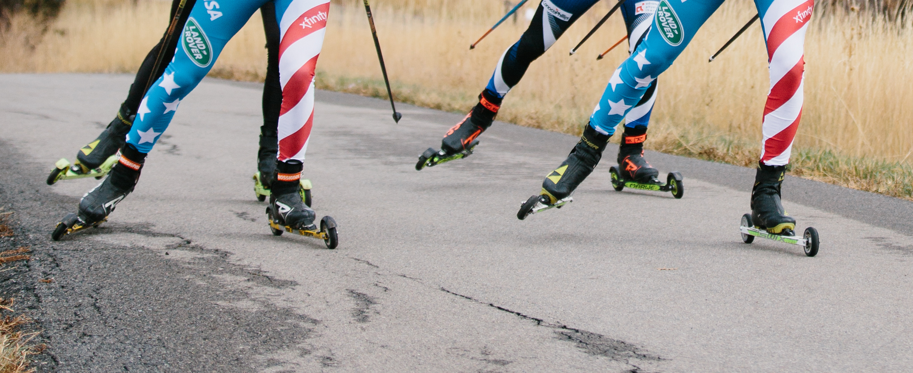 Rollerskiers feet and lower legs skating