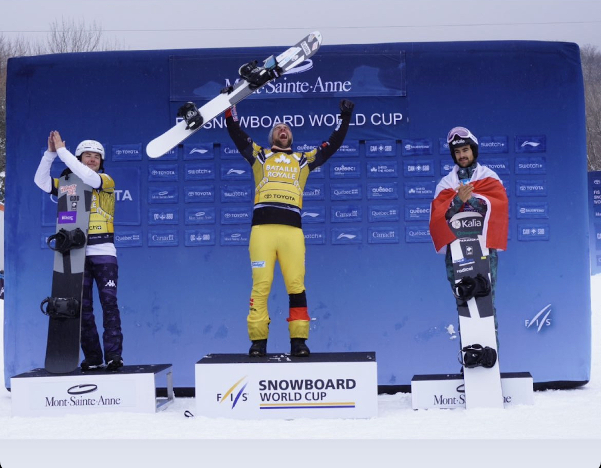 Vedder Stands on Podium in Second