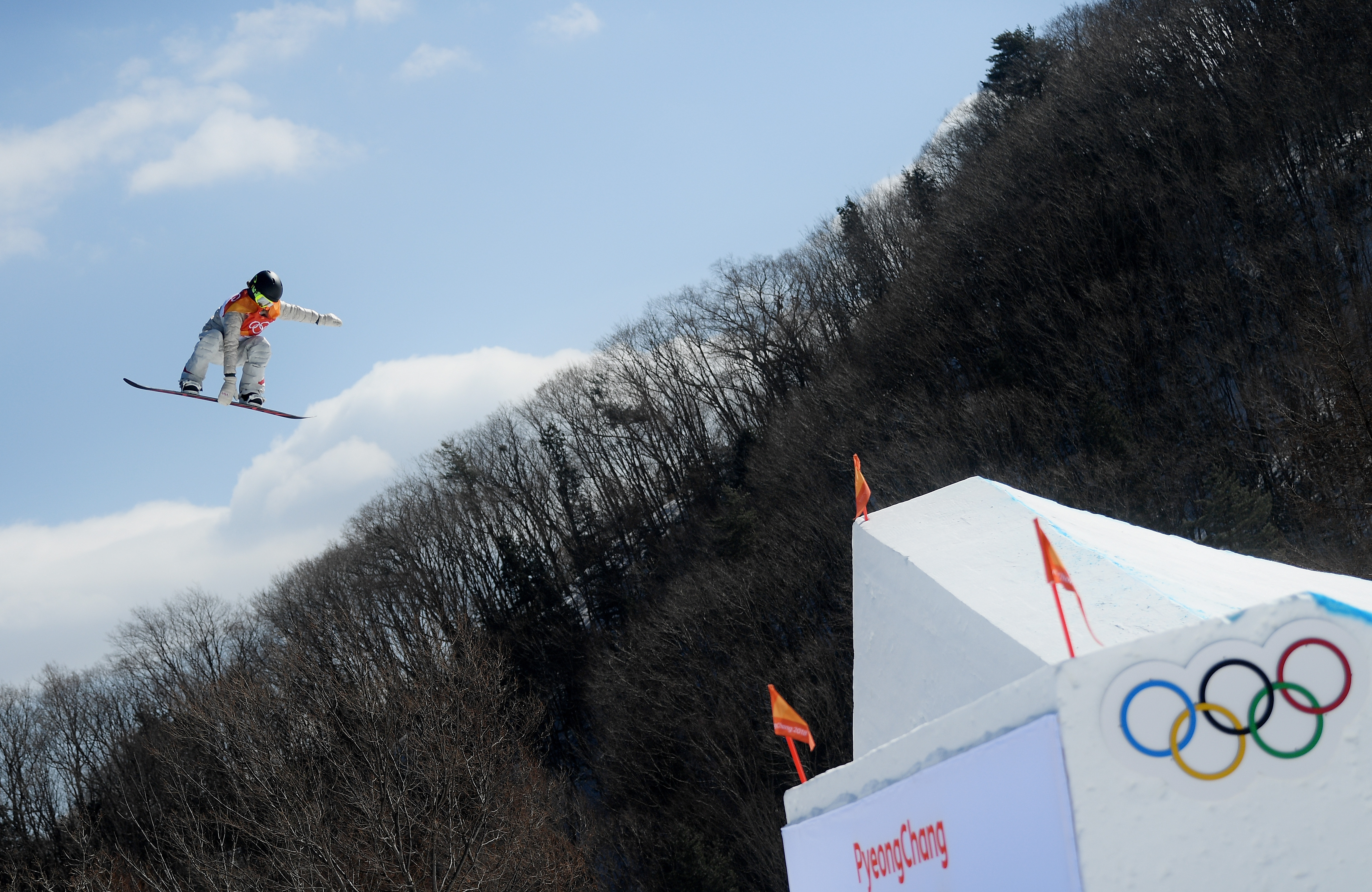 Jamie Anderson competes in the slopestyle final Monday at Phoenix Snow Park. (Getty Images - David Ramos)