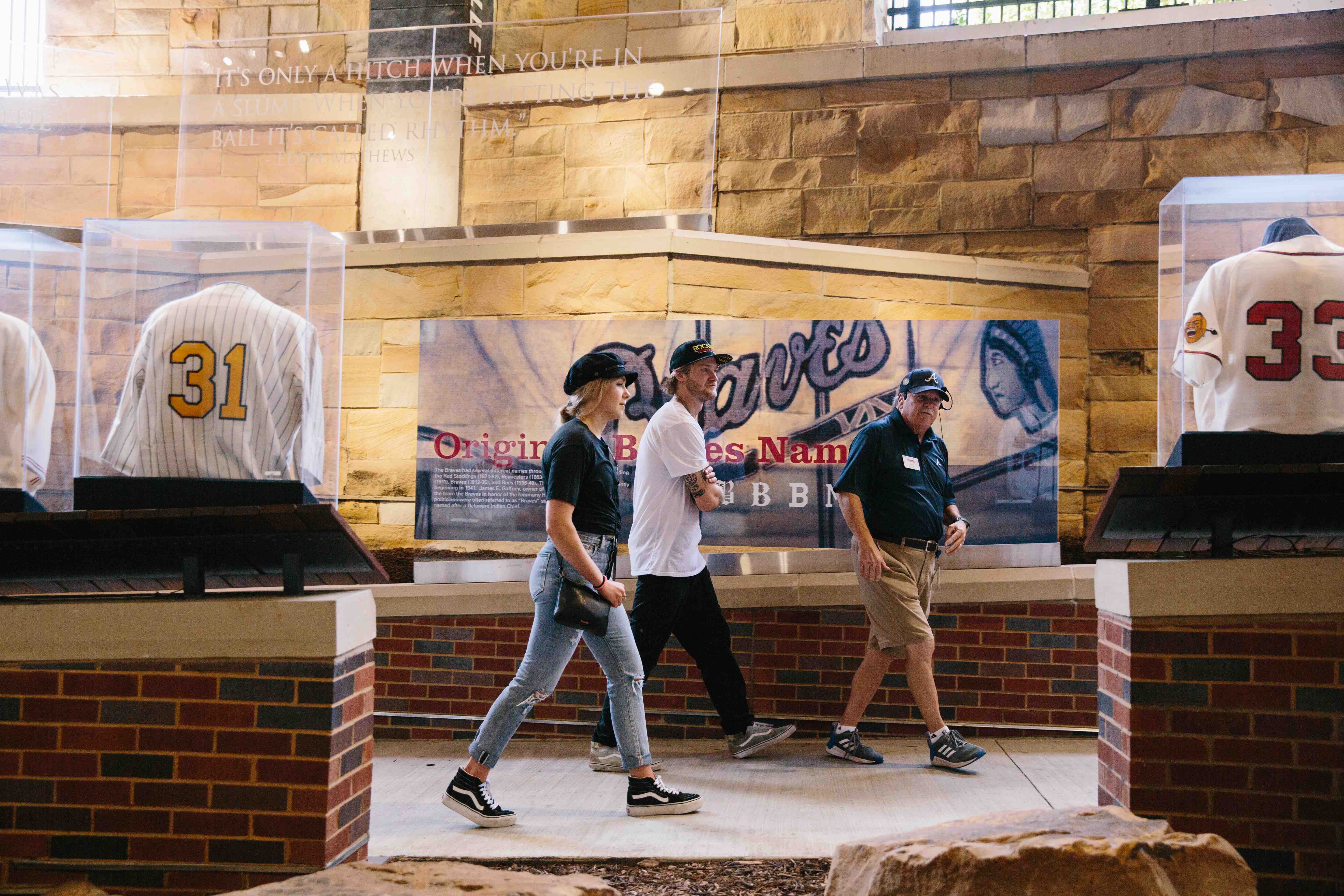 Kyle Mack, Maggie Voisin in monument garden